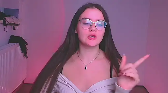 Snapshot of Josephine_jo chatting on 12-19-24, 01:28 Josephine jo online show from 12-19-24, 01:28