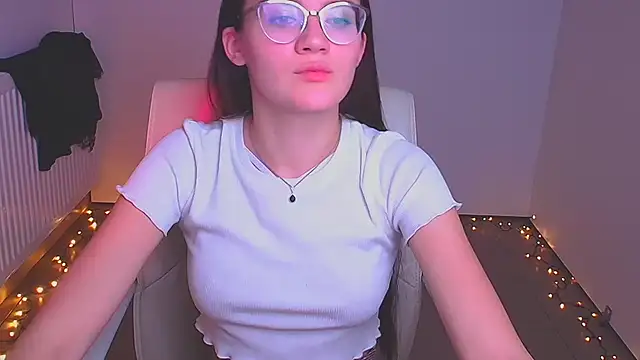 Snapshot of Josephine_jo chatting on 12-20-24, 04:42 Josephine jo online show from 12-20-24, 04:42