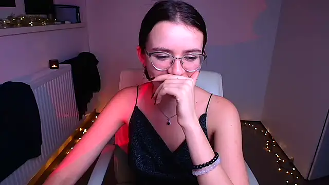 Snapshot of Josephine_jo chatting on 12-30-24, 10:45 Josephine jo online show from 12-30-24, 10:45