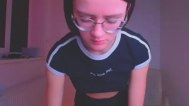 Snapshot of Josephine_jo chatting on 01-11-25, 11:24 Josephine jo online show from 01-11-25, 11:24