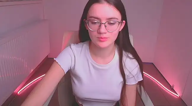 Snapshot of Josephine_jo chatting on 02-05-25, 09:36 Josephine jo online show from 02-05-25, 09:36