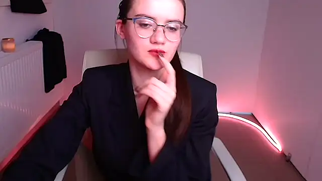 Snapshot of Josephine_jo chatting on 02-07-25, 04:37 Josephine jo online show from 02-07-25, 04:37