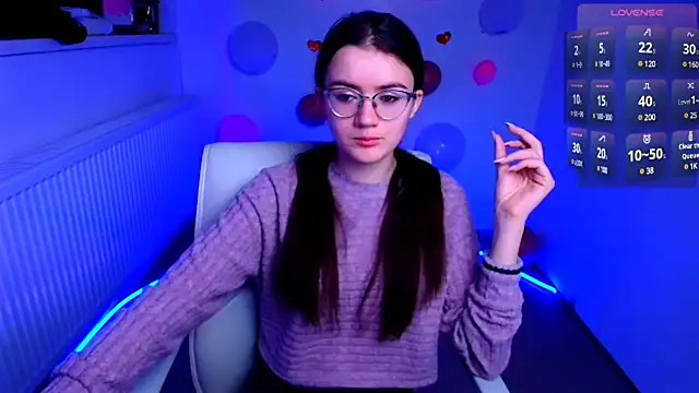 Snapshot of Josephine_jo chatting on 03-06-25, 06:52 Josephine jo online show from 03-06-25, 06:52