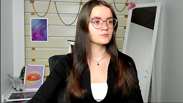 Snapshot of Josephine_jo chatting on 09-09-25, 06:35 Josephine jo online show from 09-09-25, 06:35