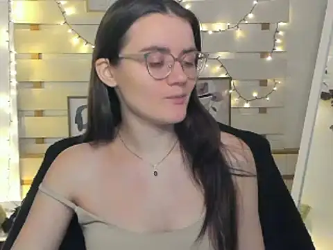 Snapshot of Josephine_jo chatting on 11-21-25, 07:23 Josephine jo online show from 11-21-25, 07:23