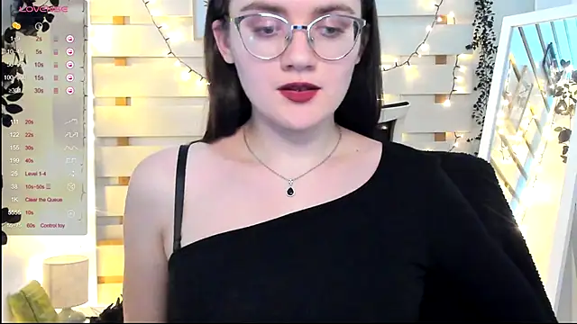 Snapshot of Josephine_jo chatting on 12-04-25, 08:06 Josephine jo online show from 12-04-25, 08:06