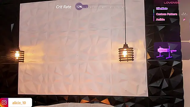 Snapshot of aliccecooper chatting on 02-15-25, 02:55 aliccecooper online show from 02-15-25, 02:55