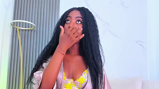 Snapshot of ebonydreams01 chatting on 10-12-25, 11:31 ebonydreams01 online show from 10-12-25, 11:31