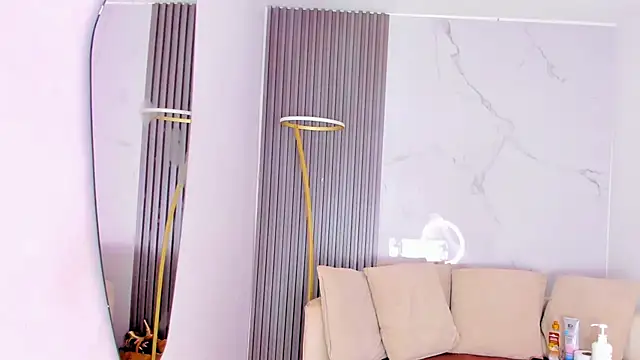 Snapshot of ebonydreams01 chatting on 12-15-25, 12:09 ebonydreams01 online show from 12-15-25, 12:09