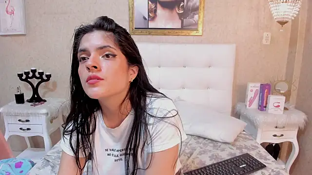 sofiaclauss online show from 12-16-24, 10:18