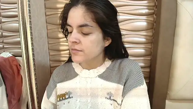 sofiaclauss online show from 10-13-25, 09:48