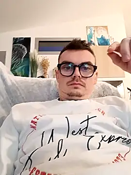 GLouglou19 online show from 01-09-26, 05:15