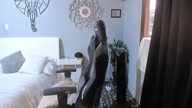 cattleya campbell online show from 10-21-25, 09:59