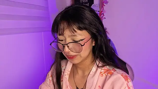 Yommi Winx online show from 12-04-25, 03:49