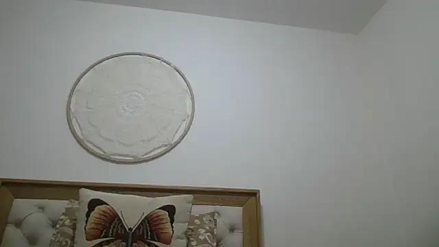 Snapshot of Martina_Miiller chatting on 03-02-25, 05:01 Martina Miiller online show from 03-02-25, 05:01