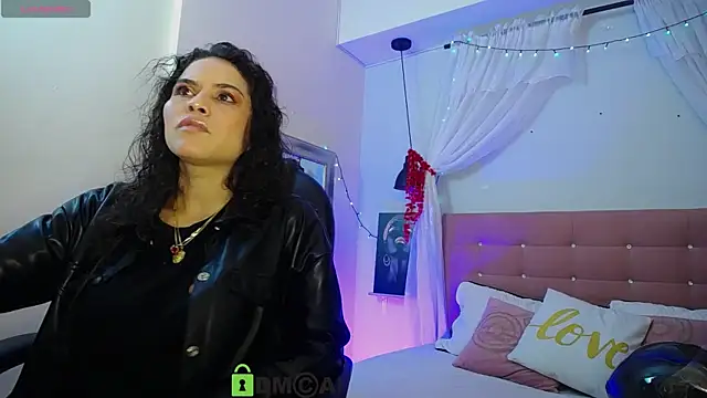 natasha  jackson online show from 02-10-25, 01:33