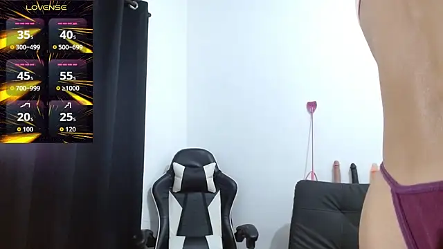 Kiara-Rider online show from 10-29-25, 04:48