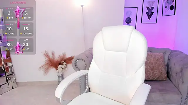 Snapshot of kendaall_jenner_ chatting on 12-10-24, 02:05 kendaall jenner online show from 12-10-24, 02:05