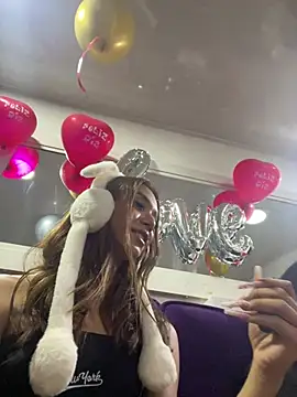 Nikol Rang   online show from 02-18-25, 07:10