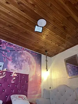 Nikol Rang   online show from 02-25-25, 04:03