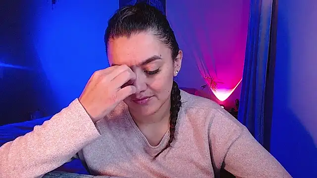 Lu perez online show from 01-22-25, 04:23