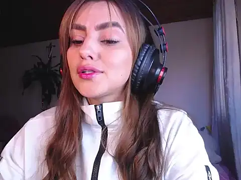 Lu perez online show from 09-13-25, 10:42