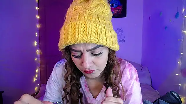 Lu perez online show from 12-22-25, 03:36