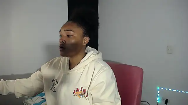 Snapshot of katty_ebonny chatting on 09-23-25, 02:47 katty ebonny online show from 09-23-25, 02:47