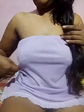 Snapshot of Diwya69 chatting on 07-08-26, 08:46 Diwya69 online show from 07-08-26, 08:46