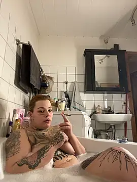 elina may online show from 01-12-26, 06:51