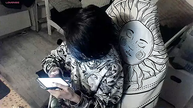 LisandreLaVenale online show from 12-11-24, 11:10