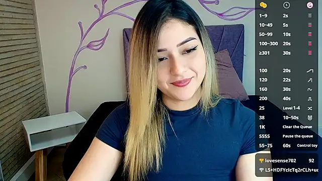 DahliaMoore online show from 12-04-24, 03:32