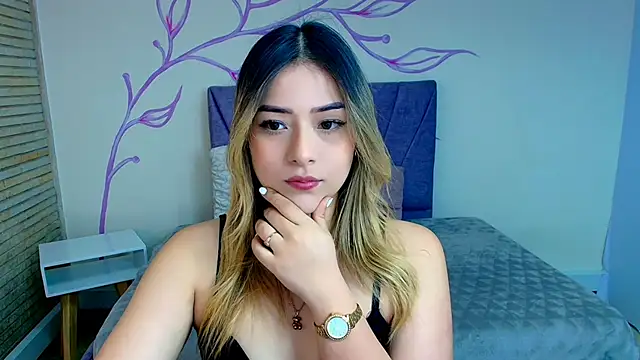 DahliaMoore online show from 12-17-24, 12:22