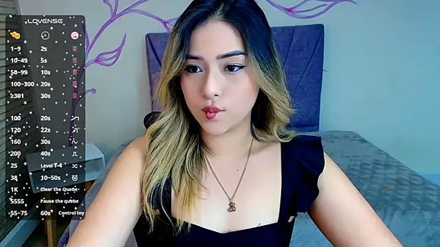 DahliaMoore online show from 12-18-24, 05:10