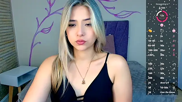 DahliaMoore online show from 12-24-24, 06:17