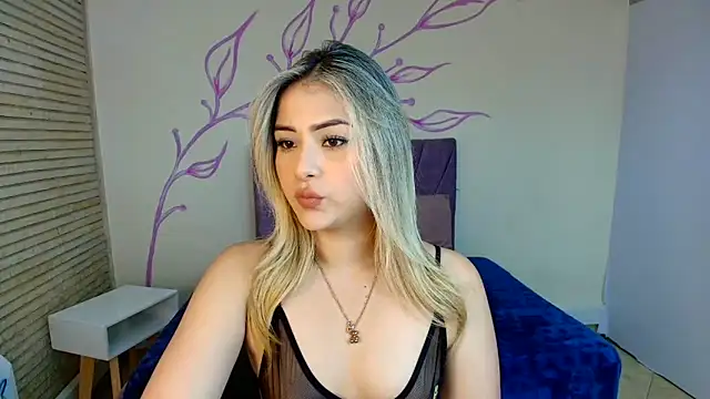 DahliaMoore online show from 01-10-25, 07:54