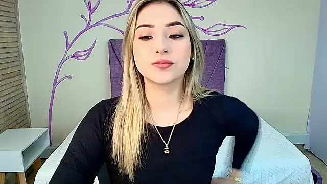 DahliaMoore online show from 02-10-25, 07:49