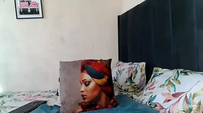 Snapshot of quenliyasa chatting on 01-24-25, 06:46 quenliyasa online show from 01-24-25, 06:46