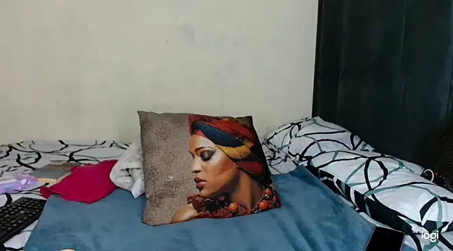 Snapshot of quenliyasa chatting on 02-09-25, 06:47 quenliyasa online show from 02-09-25, 06:47