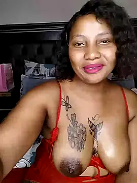 Snapshot of quenliyasa chatting on 02-14-25, 11:31 quenliyasa online show from 02-14-25, 11:31