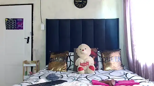 Snapshot of quenliyasa chatting on 09-26-25, 08:07 quenliyasa online show from 09-26-25, 08:07