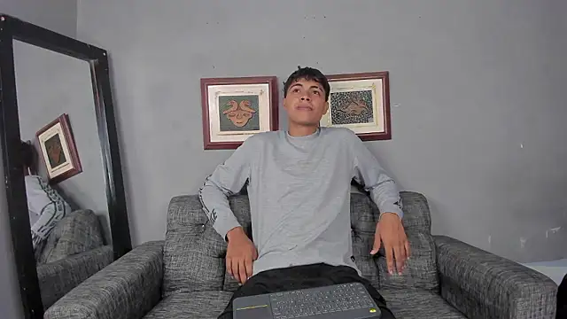 Snapshot of dafnezahiraa_ chatting on 12-03-24, 09:01 dafnezahiraa  online show from 12-03-24, 09:01