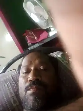 Snapshot of SSmadhu chatting on 10-28-25, 05:26 SSmadhu online show from 10-28-25, 05:26