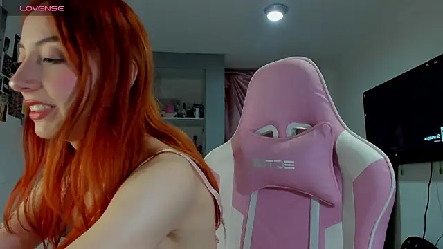 Snapshot of Lana_bunny_t chatting on 12-20-24, 01:25 Lana bunny t online show from 12-20-24, 01:25