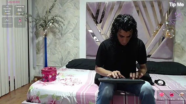 Snapshot of jackstanford chatting on 01-04-25, 01:21 jackstanford online show from 01-04-25, 01:21