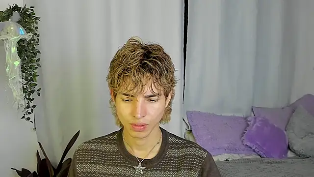 santy-kitty online show from 09-29-25, 02:49