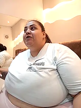 Snapshot of Alisson_am chatting on 12-21-25, 11:17 Alisson am online show from 12-21-25, 11:17