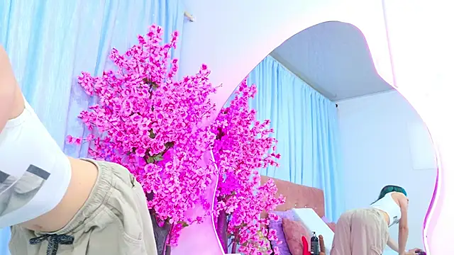 AlliciaKim online show from 12-02-25, 07:20