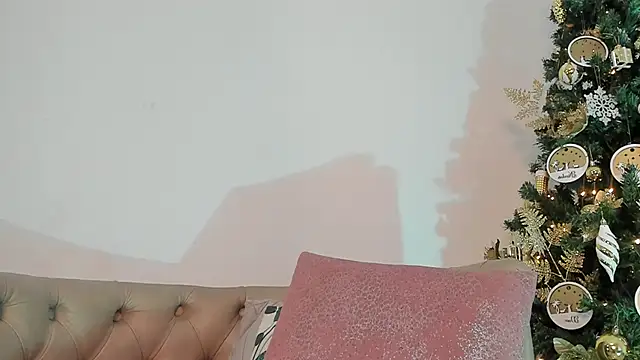 Snapshot of MatheoVelez chatting on 12-23-24, 05:22 MatheoVelez online show from 12-23-24, 05:22