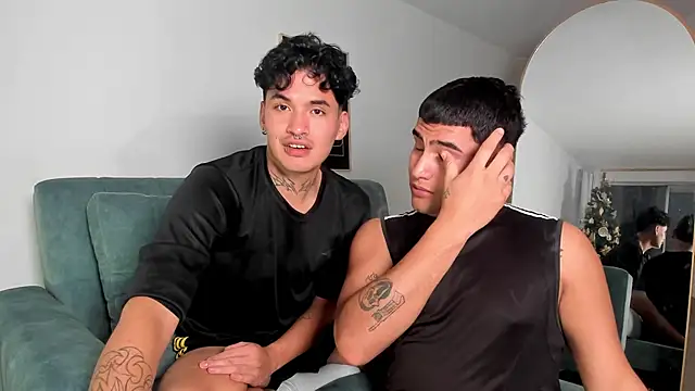 Snapshot of MatheoVelez chatting on 01-03-25, 11:35 MatheoVelez online show from 01-03-25, 11:35